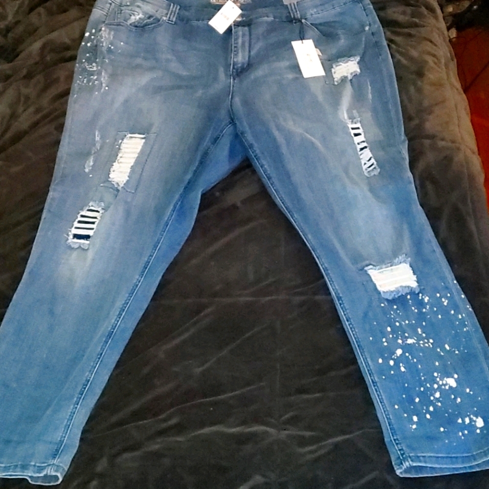 Seven Jeans